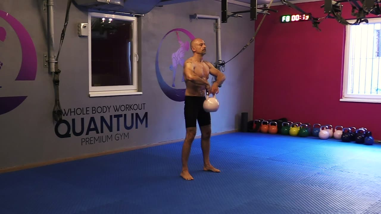 Vježba Visoko povlačenje girje — Quantum premium gym