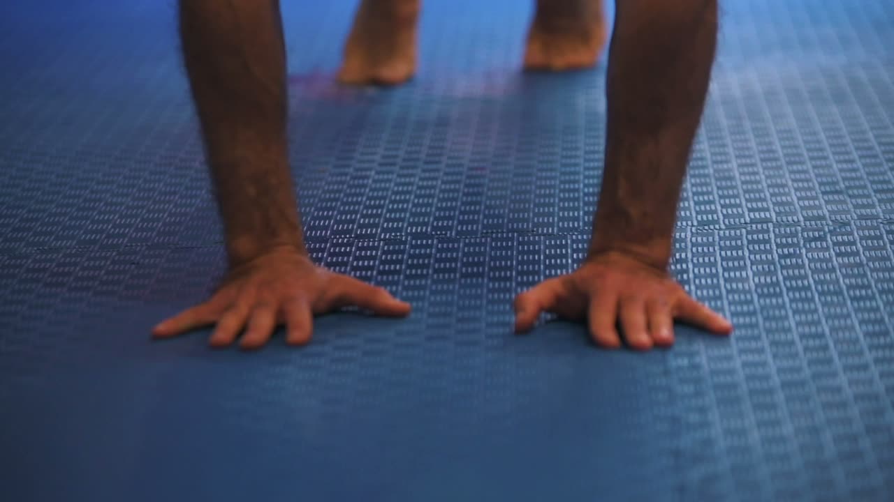 Vježba Trbušnjak krokodil — Quantum premium gym